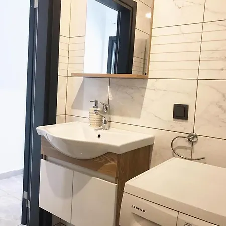 3 Bedroom Stone House Wih Shared Pool
